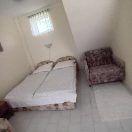 Bodahegyi Ut Apartman Zalakaros Exterior foto